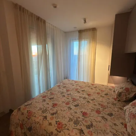 Comfort & Style At Cloche D'or Διαμέρισμα