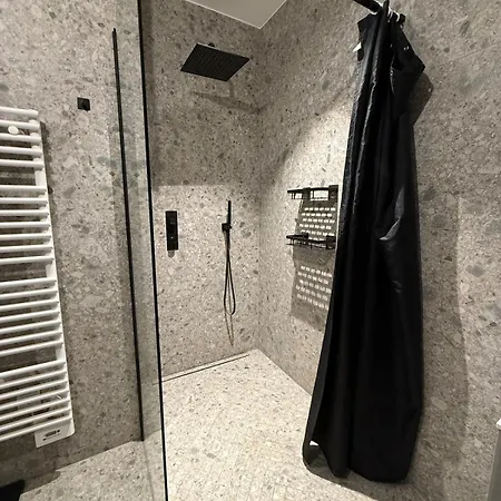 Comfort & Style At Cloche D'or *