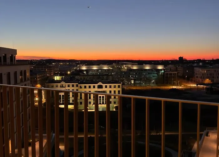 Comfort & Style At Cloche D'or *